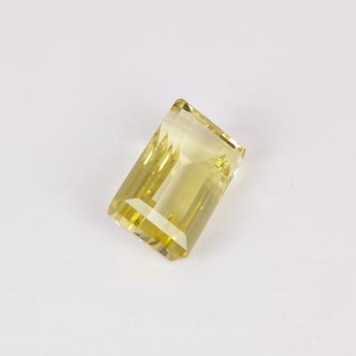 33,77 carats. Citrine jaune 2