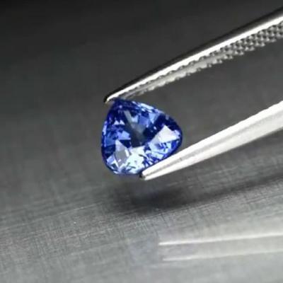 1,23 ct. Bleu saphire 2