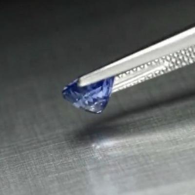 1,23 ct. Bleu saphire 2