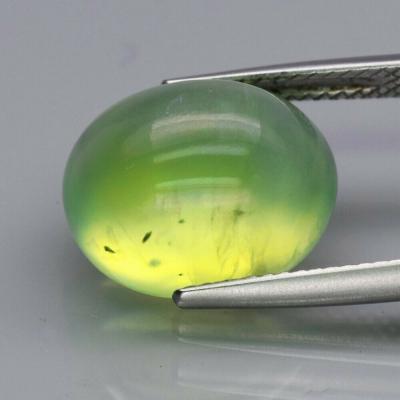 9,83 carats. Préhnite verte naturelle 2