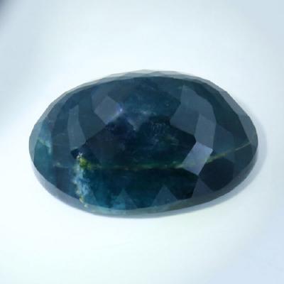 31,56 carats. Rare grandidierite vert bleuté 2
