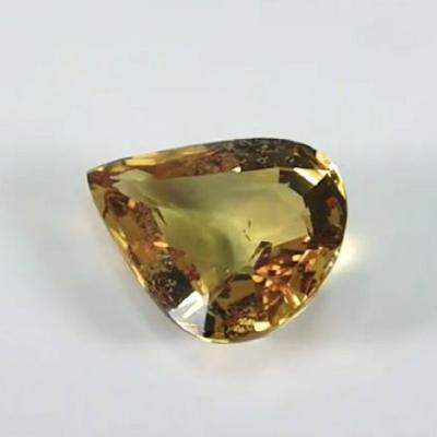 6,21 carats. Saphir jaune 2