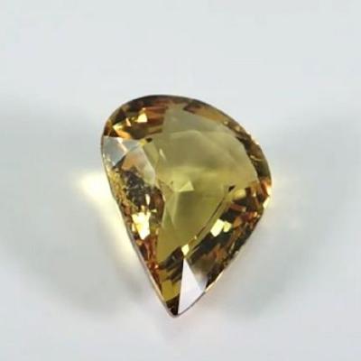 6,21 carats. Saphir jaune 2