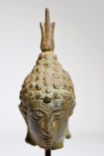 Thailande, époque Sukhothai, tête de Bouddha en bronze, XVe/ XVIe siècle 2