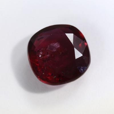 2,02 carats. Rubis non traité 2