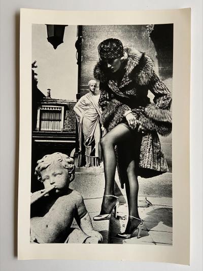 Helmut Newton - Fashion Photograph, Paris, 1977 - Photo-lithographie 2