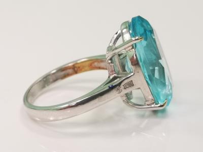 BAGUE en  or et  argent topaze bleue et diamants 2