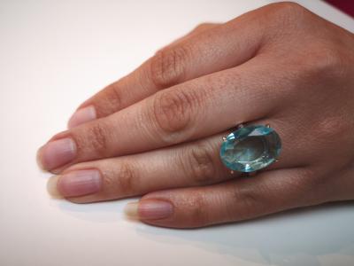BAGUE en  or et  argent topaze bleue et diamants 2