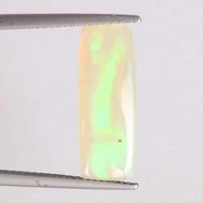 3,51 carats. OPALE blanche 2