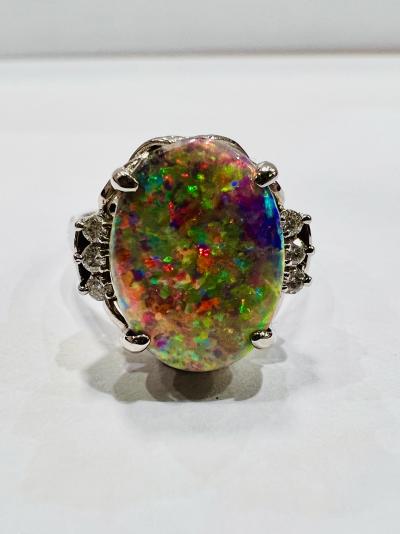Bague en platine (850) diamant opale, opale naturelle 2,59 ct, diamant 0,10 ct, 6,7 g 2