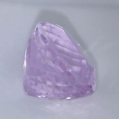 25.83 ct. Purplish Pink Kunzite 2