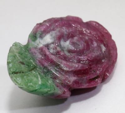 21,41 carats. Rubis en Zoïsite 2