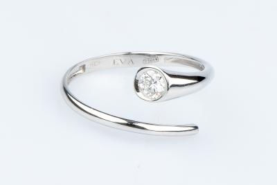 Modèle LUCIA - Bague en or blanc massif 18 carats 2