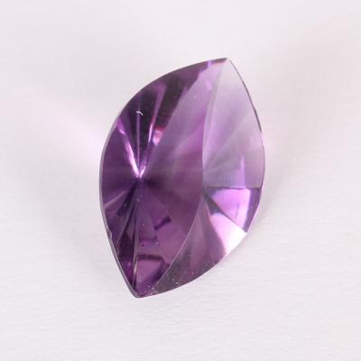 4,28 carats. Améthyste violette coupe fantaisie 2