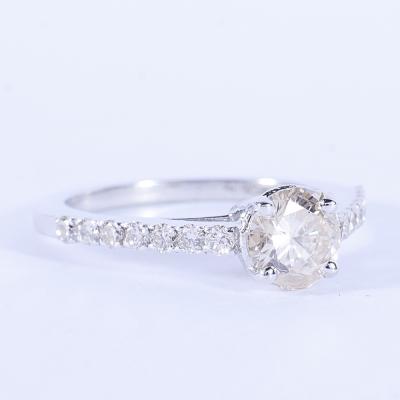 Bague diamant solitaire en or blanc 2