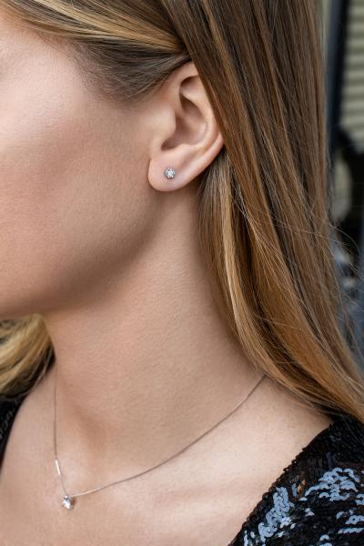 Modèle ARIELLE - Boucles d’oreilles en or massif blanc 18 carats 2
