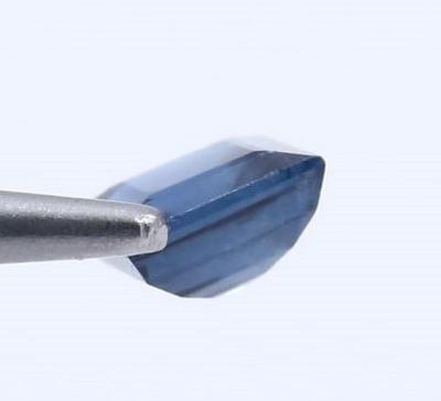 0,48 ct. Deep Blue Saphir KASHMIR 2