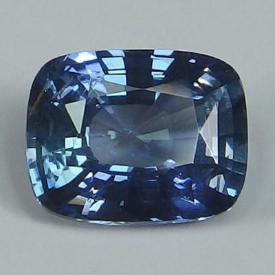 2,17 carats. Saphir bleu non traité 2