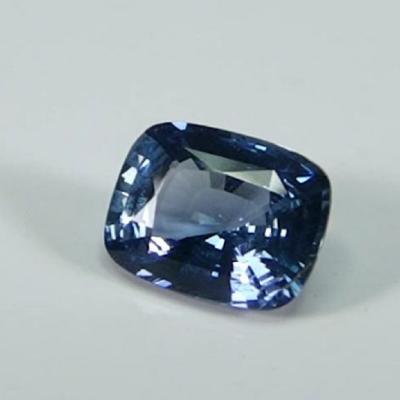 2,17 carats. Saphir bleu non traité 2