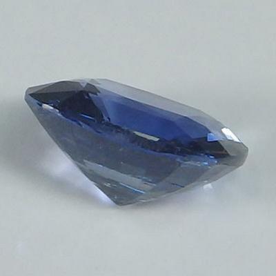 2,17 carats. Saphir bleu non traité 2