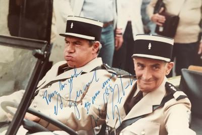 Gérard FOUQUET - Michel Galabru et Louis de Funès - Photographie couleur d’époque & autographe original de Michel Galabru, 1988, film 