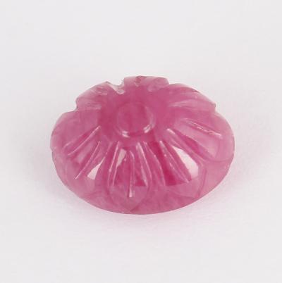 5,91 carats. Rubis sculpté - AFRIQUE 2