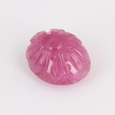 5,91 carats. Rubis sculpté - AFRIQUE 2