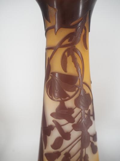 Émile GALLE - Vase en pate de verre à décor de glycines, signé, Nancy 2