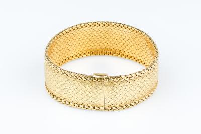 Bracelet manchette en or jaune 18 carats 2