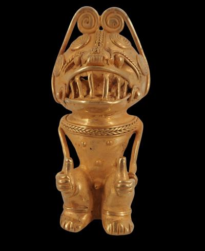 COLOMBIE Civilisation Taïrona - Shaman tenant des potions - Statuette en or tumbago 2