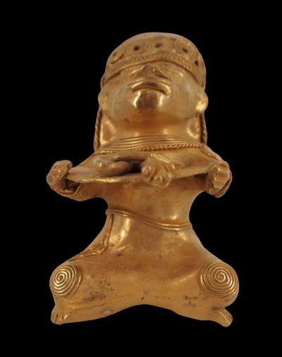 COLOMBIE Civilisation Taïrona - Prêtre portant un serpent - Statuette en or tumbago 2