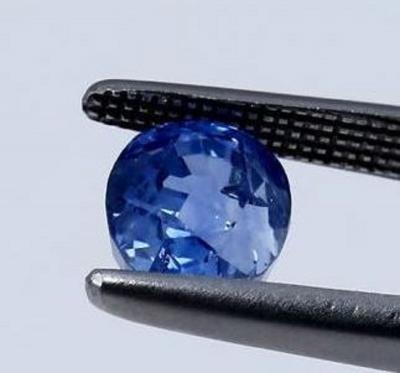 2,64 carats. Bleu saphire 2