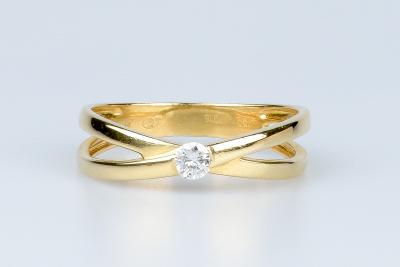 Bague diamant en or jaune 18 carats 2