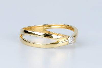 Bague diamant en or jaune 18 carats 2