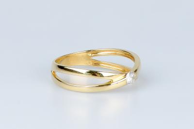 Bague diamant en or jaune 18 carats 2