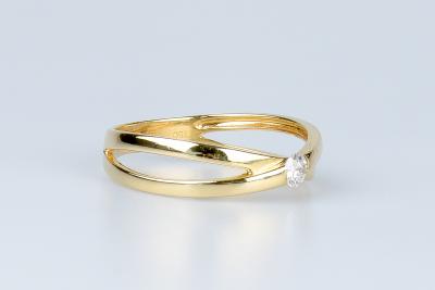 Bague diamant en or jaune 18 carats 2