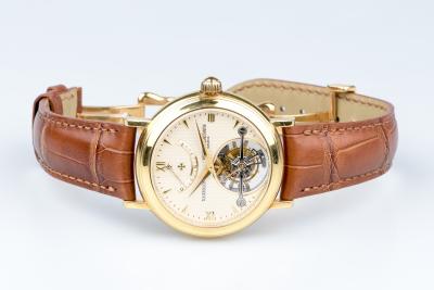 Montre Vacheron Constantin Patrimony Tourbillon en or jaune 18 carats 2