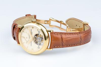 Montre Vacheron Constantin Patrimony Tourbillon en or jaune 18 carats 2