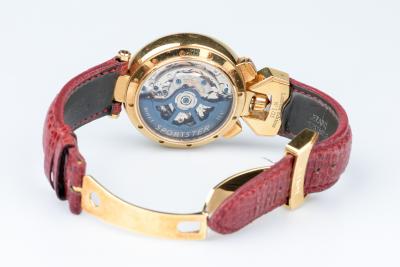 Montre Bovet saphirs roses diamants en or rose 18 carats 2