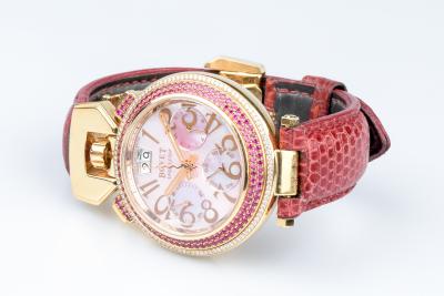 Montre Bovet saphirs roses diamants en or rose 18 carats 2