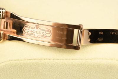 Montre Rolex Oyster Perpetual DateJust en or Everose 18 carats 2