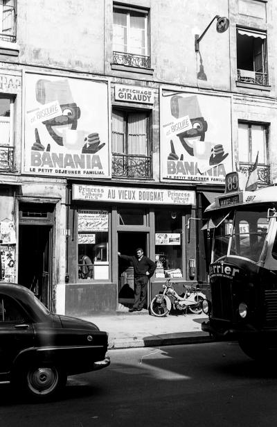 Maurice Bonnel - Au Vieux Bougnat  114 rue de Sèvres - 1950 - Tirage argentique 2
