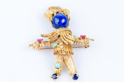 Broche épouvantail des années 1920 en or jaune 18 carats 2