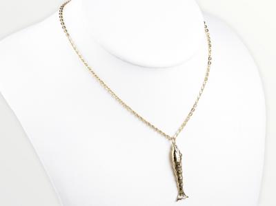 Collier et pendentif poisson en or jaune 18 carats 2
