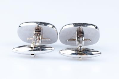 Boutons de manchette en or blanc 18 carats ornée de 2 nacres 2