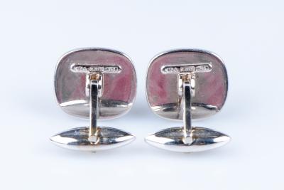 Boutons de manchette en or blanc 18 carats ornée de 2 nacres 2