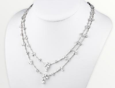 Deux magnifiques colliers de haute joaillerie en diamants en or blanc 18 carats 2