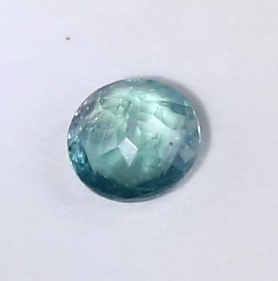 0,10 ct. Grandidiérite rare 2
