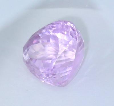 11,23 carats. Kunzite rose violacé 2