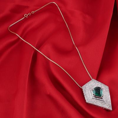 Broche et Collier pendentif émeraude et diamants en or blanc 2
